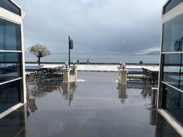 Beyaz Köşk Hotel & Cafe