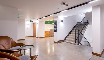 Step inn