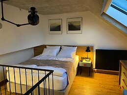 Step inn