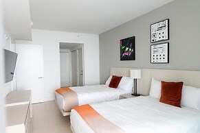 Luxury Condo with Spectacular Ocean View