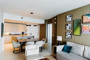 Luxury Condo with Spectacular Ocean View