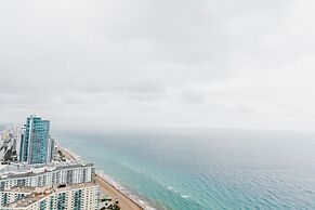 Luxury Condo with Spectacular Ocean View