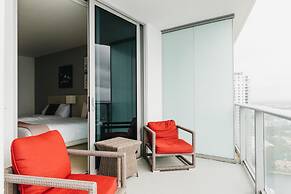 Luxury Condo with Spectacular Ocean View