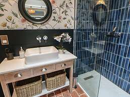 The Bothy, Riding Hills