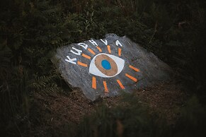Black Shanti Tipi 2 With Ocean View