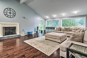 Spacious Rochester Home w/ Heated Pool & Hot Tub!