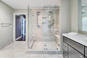 Spacious Rochester Home w/ Heated Pool & Hot Tub!