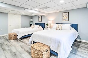 Spacious Rochester Home w/ Heated Pool & Hot Tub!