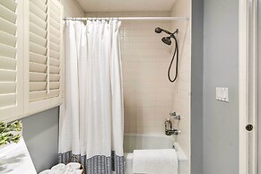 Spacious Rochester Home w/ Heated Pool & Hot Tub!