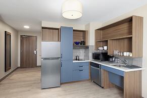 Candlewood Suites Mcpherson by IHG