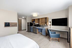 Candlewood Suites Mcpherson by IHG