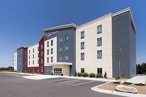 Candlewood Suites Mcpherson by IHG