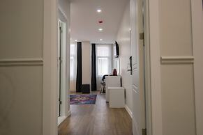Hodegon Suite Hotel
