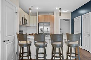 Beverly Hills Penthouse Suite