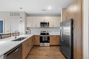 Beverly Hills Penthouse Suite