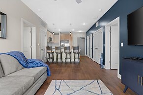 Beverly Hills Penthouse Suite