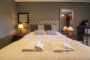 Campos do Jordão Suítes