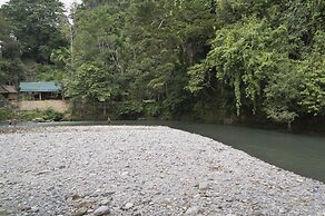 Batu Katak Gibbon guesthouse