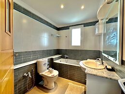 E4 Spacious and Cozy 2 bds in La Marsa