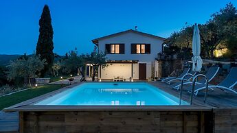 Terrazza Sulla Valle 4 2 Emma Villas