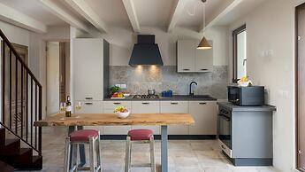 Terrazza Sulla Valle 4 2 Emma Villas