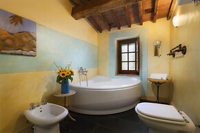 Podere Santa Croce 10 Emma Villas