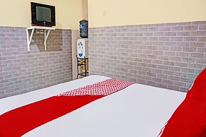 OYO 92359 Kost Maluku 36 Family Residence