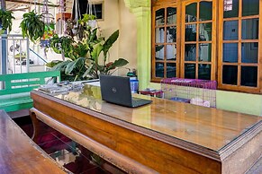 OYO 92359 Kost Maluku 36 Family Residence