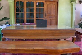 OYO 92359 Kost Maluku 36 Family Residence