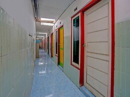 OYO 91865 Sidomulyo Kost Syariah