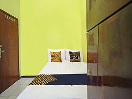 OYO Life 91869 Insan Mulia Kost Syariah