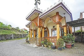 Super OYO 90642 Lancar Homestay Syariah