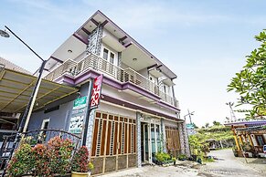 Super OYO 90642 Lancar Homestay Syariah