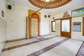 Super OYO 90642 Lancar Homestay Syariah