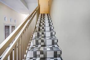 Super OYO 90642 Lancar Homestay Syariah