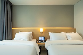 Chestertons GyeongJu