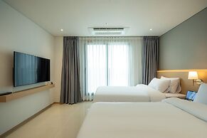 Chestertons GyeongJu