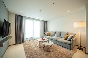 Chestertons GyeongJu