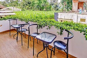 Super OYO 90828 Ara Guest House