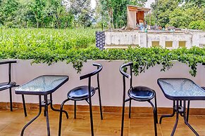 Super OYO 90828 Ara Guest House