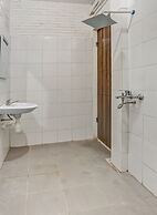 Super OYO 90828 Ara Guest House