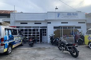 OYO 90816 Wisma Awal Fajar Syariah Near Mars Gym Bulukumba