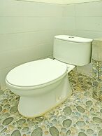 OYO Life 92376 Agape Villa