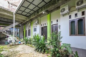 OYO 3830 Dfarys Gh Syariah