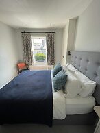 Bright & Stylish 1BD Flat - Wandsworth Town