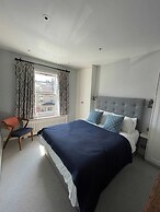 Bright & Stylish 1BD Flat - Wandsworth Town