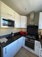 Bright & Stylish 1BD Flat - Wandsworth Town
