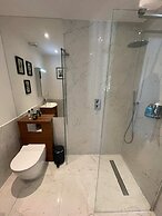 Bright & Stylish 1BD Flat - Wandsworth Town