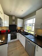 Bright & Stylish 1BD Flat - Wandsworth Town