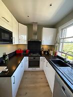 Bright & Stylish 1BD Flat - Wandsworth Town